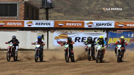 Carlos Padilla motociclismo en el circuito de Tambillo