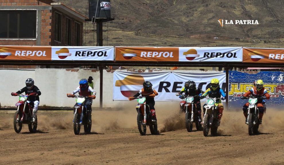 Carlos Padilla motociclismo en el circuito de Tambillo