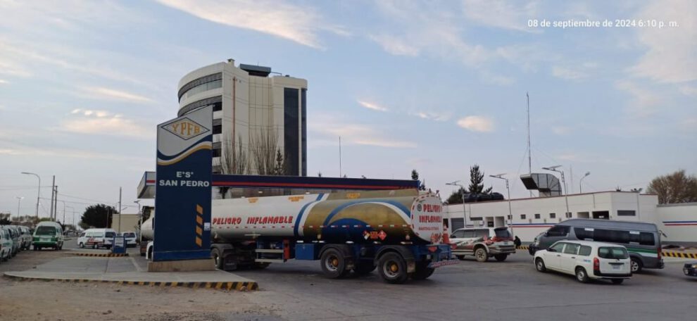 suministro de combustible garantizado por YPFB