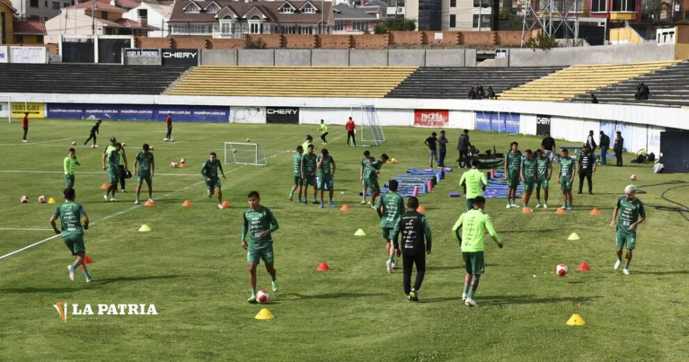 Selección boliviana en preparación para enfrentar a Colombia