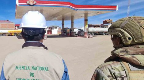 Custodia de cisternas para frenar el contrabando de combustibles