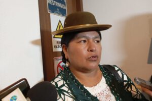 Simona Quispe anuncia acciones legales contra Luis Arce por bloqueos de crédito en Bolivia