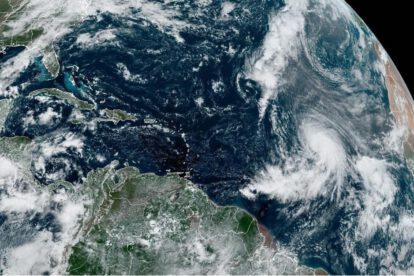 Fotografía satelital de la tormenta tropical Kirk en el Atlántico