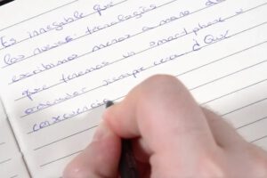 Escritura a mano mejora la concentración y la memoria