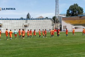 Oruro Royal busca avanzar en la Copa Simón Bolívar
