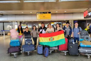 Becas en tecnología nuclear para jóvenes bolivianos