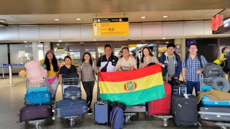 Becas en tecnología nuclear para jóvenes bolivianos