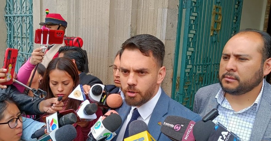 Evo Morales cuestionado por el ministro Del Castillo