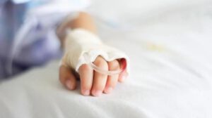 Niño potosino supera leucemia mieloide aguda gracias a un trasplante de médula ósea