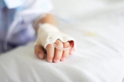 Niño potosino supera leucemia mieloide aguda gracias a un trasplante de médula ósea