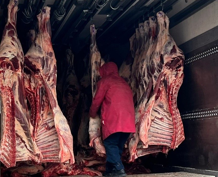 Carniceros bolivianos demandan congelamiento de exportaciones para frenar subida de precios