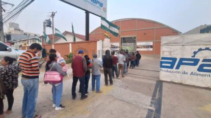 Escasez de arroz en Santa Cruz genera largas filas en Emapa