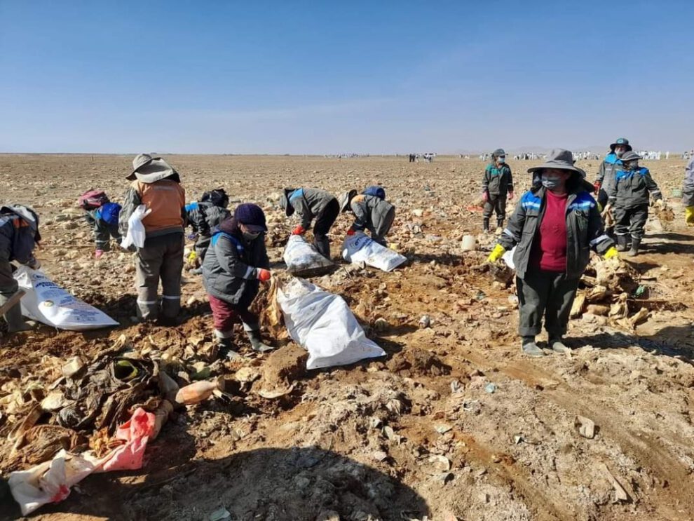 Campaña de limpieza lago Uru Uru
