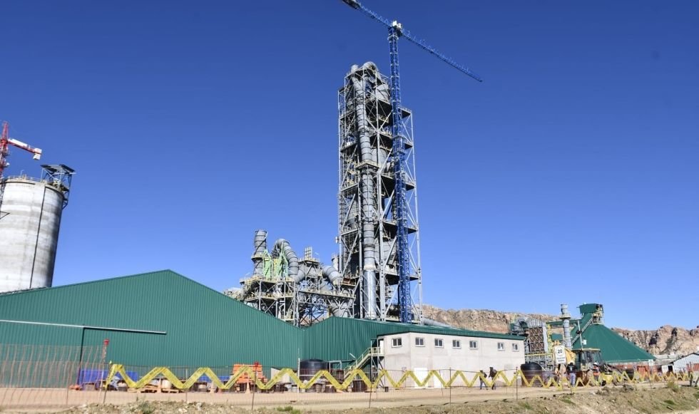 Cementera de Potosí inicia operaciones con nuevo yacimiento