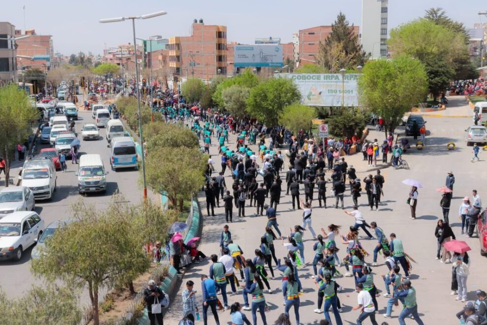 Entrada Universitaria Oruro