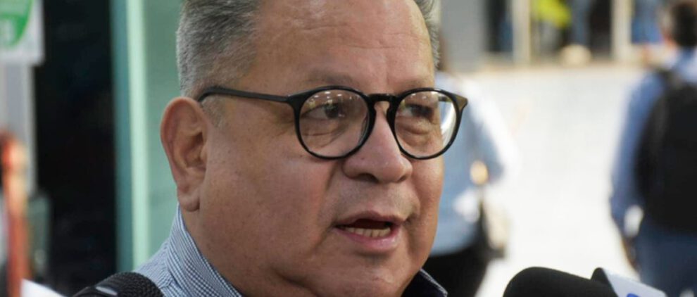 allanamiento en domicilio de exsecretario de la SAT