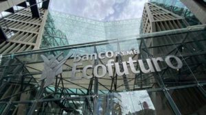 Banco Ecofuturo certificación oro por protección al cliente