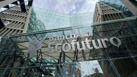 Banco Ecofuturo certificación oro por protección al cliente