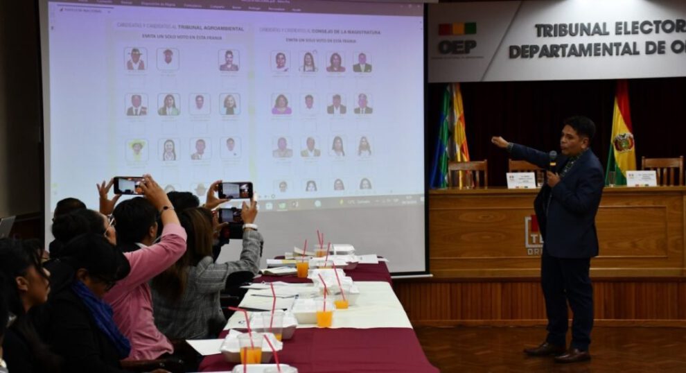 Faceta del taller sobre el sistema electoral y reglamentación de las elecciones judiciales 2024