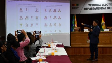 Faceta del taller sobre el sistema electoral y reglamentación de las elecciones judiciales 2024