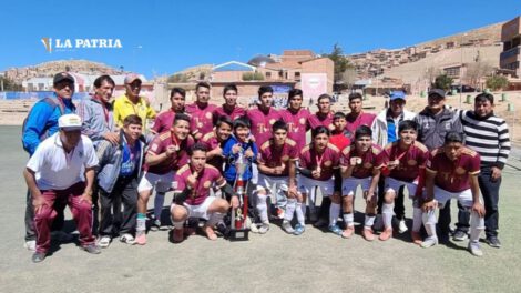 Oruro nacional de fútbol en el campeonato de la Fenadap