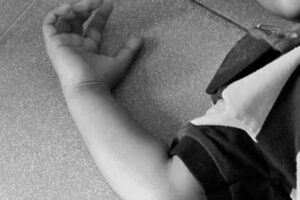 Investigaciones por posible negligencia médica en el fallecimiento de una niña en Oruro