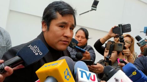 Israel Huaytari defiende que no hay delito en denuncia contra Luis Arce