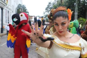 Mujeres indígenas marchan en Santa Cruz por sus territorios y contra los incendios