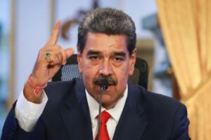Maduro llama a milicianos indígenas a defender la paz de Venezuela