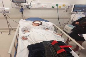 Balean a mujer brasileña en fiesta en Santa Cruz