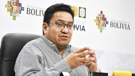 El ministro de Justicia, César Siles, garantiza que las elecciones judiciales se realizarán sin obstáculos
