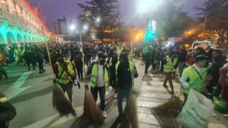 Entrada Universitaria con 170 arrestados por infringir la Ley Seca