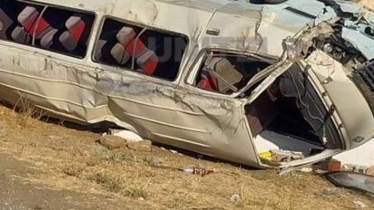 colisión entre vehículos de transporte público en la carretera Santa Cruz-Cochabamba