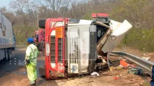 Accidente de camión cisterna en Santa Cruz