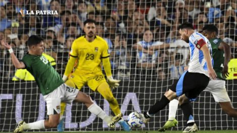 Argentina goleó a Bolivia con triplete de Messi