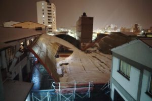 Colapso de tinglados escolares en Oruro