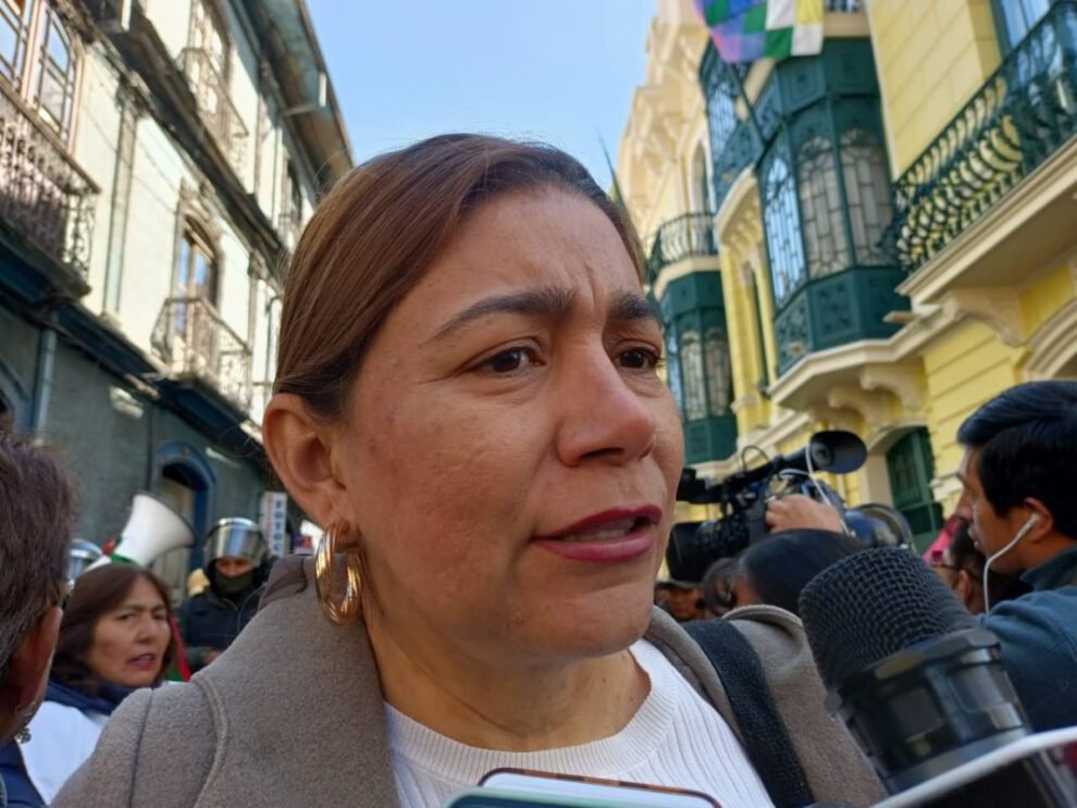 bloqueo policial en juicio por Golpe de Estado I