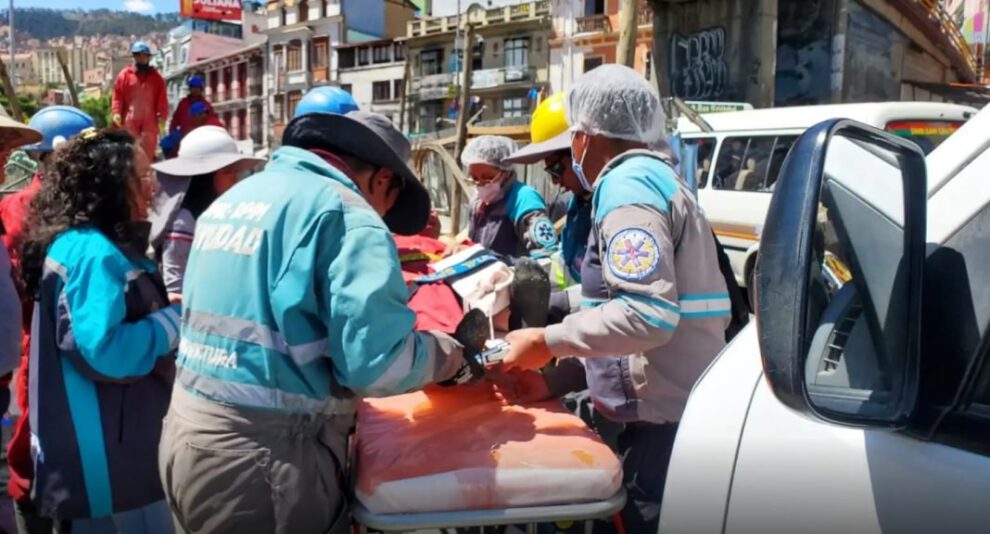 Atropello de obreros en La Paz