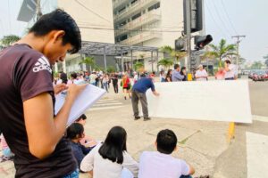 Clases al aire libre Uagrm en Santa Cruz