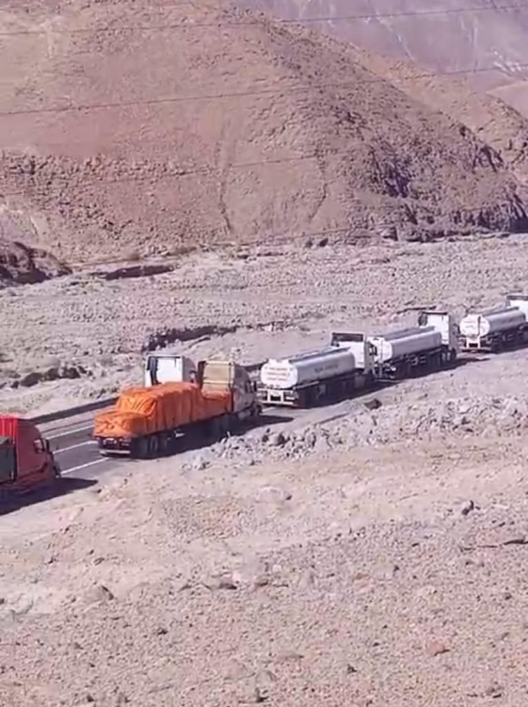 Bloqueo en Chile afecta a más de 400 camiones bolivianos