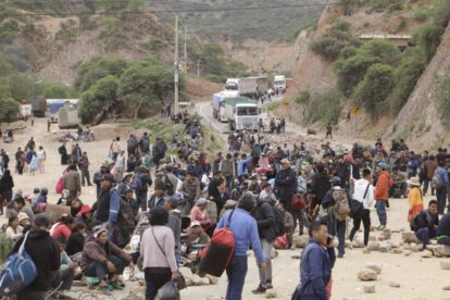 Bloqueos en Bolivia afectan el tránsito