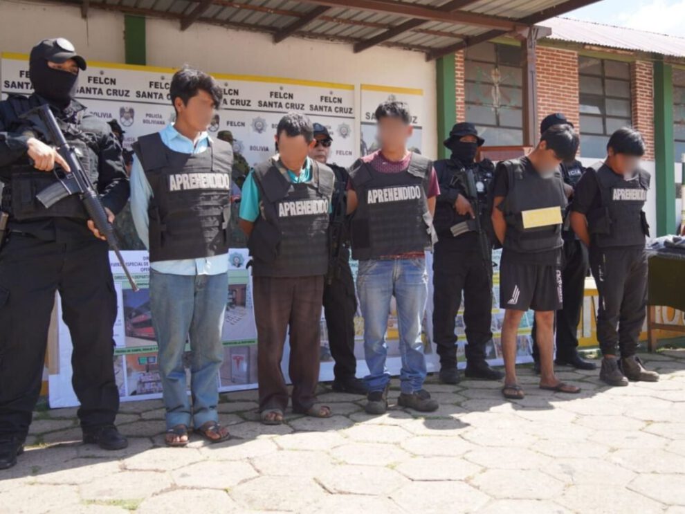 Aprehensión de cinco personas por destrozos en los Valles cruceños