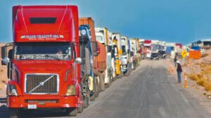 Transporte pesado Bolivia en protesta por bloqueos