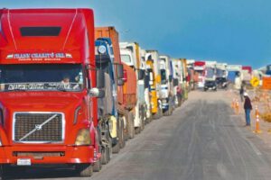 Transporte pesado Bolivia en protesta por bloqueos