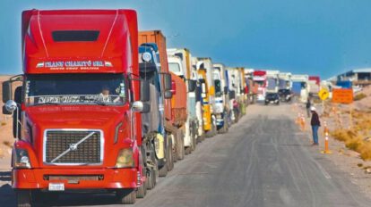 Transporte pesado Bolivia en protesta por bloqueos
