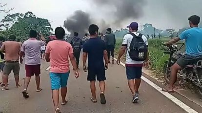 Enfrentamientos en Puente Ichilo con el senador Loza acusando al Gobierno de optar por la violencia
