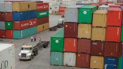 bloqueo de caminos en Cochabamba genera pérdidas de 12 millones diarios