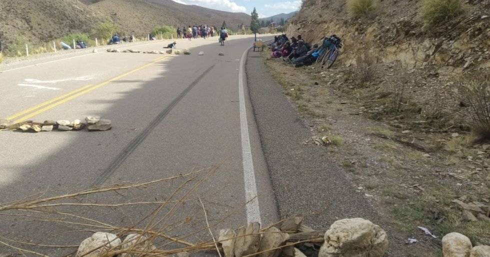 Bloqueos en Chuquisaca afectan viajes a Tarija desde Sucre