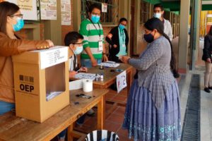 Declive de la democracia en América Latina