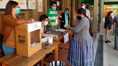 Declive de la democracia en América Latina